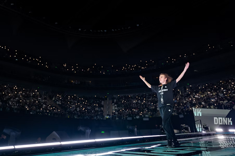 负责的神！ bin 无敌的Gnar的攻击速度击杀了Angel Rock Bird，转折点 Bilibili Gaming 横扫 EDward Gaming 。