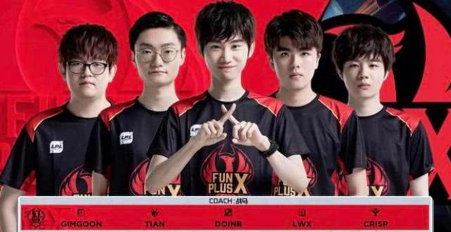Astralis 在 PGL Astana 2025 的半决赛中以 2：1 自信地击败了 aurora 。
