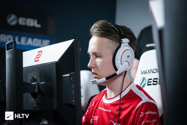 Blue Otter进入CS与 karma